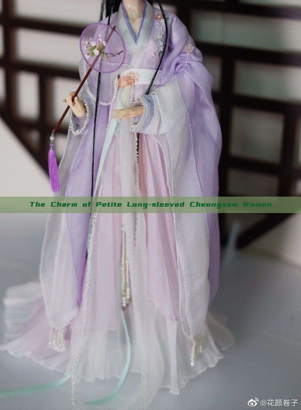 The Charm of Petite Long-sleeved Cheongsam Women The Charm of Petite Long-sleeved Cheongsam Women