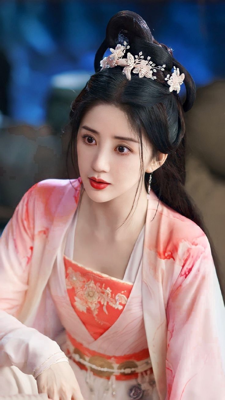 Ancient Beauty with Modern Grace:A Guide to Styling Hanfu Hair Bands for Girls Ancient Beauty with Modern Grace:A Guide to Styling Hanfu Hair Bands for Girls