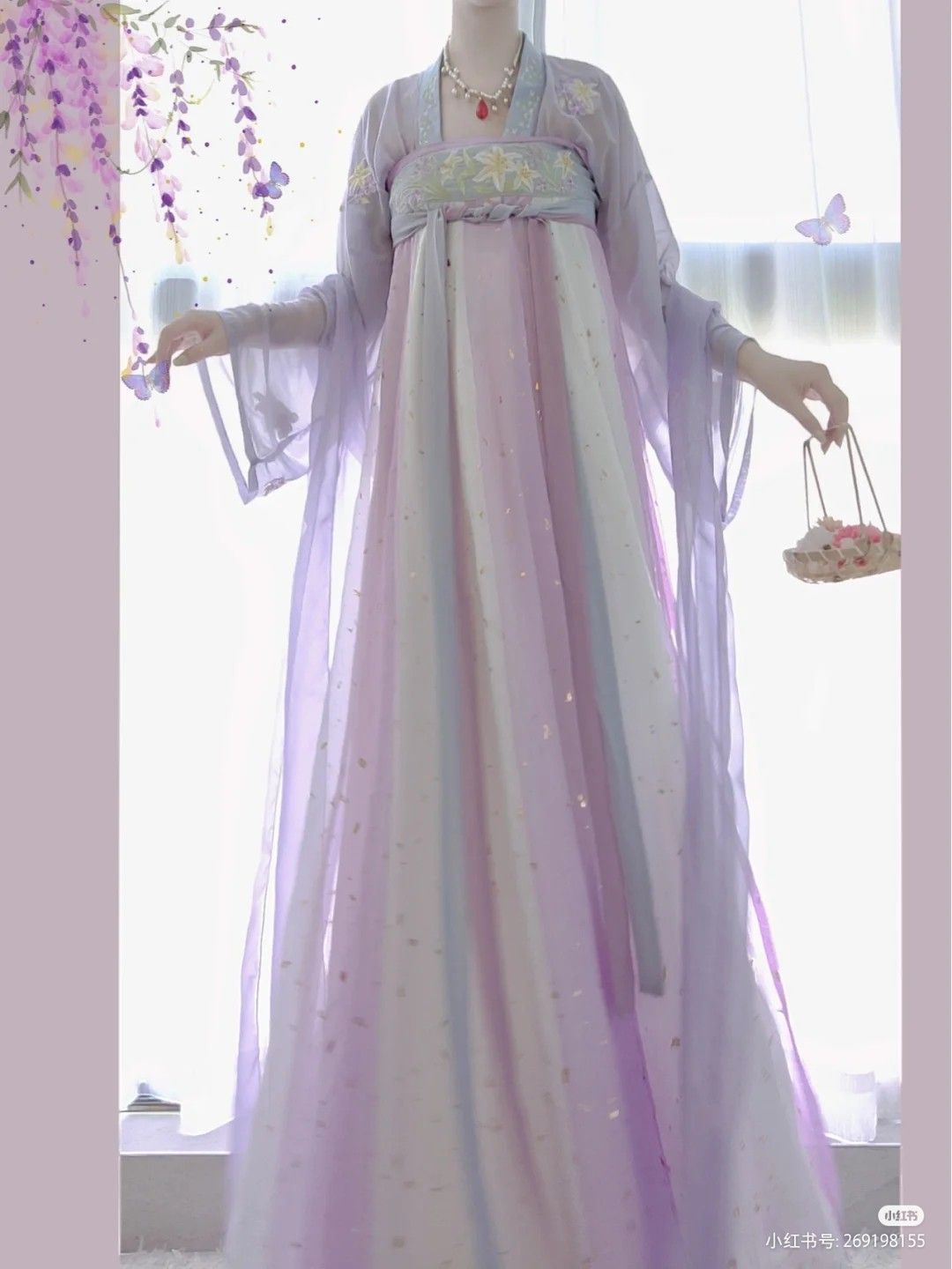 Womens Ming Dynasty Hanfu Shoes:A Journey into Traditional Elegance Womens Ming Dynasty Hanfu Shoes:A Journey into Traditional Elegance