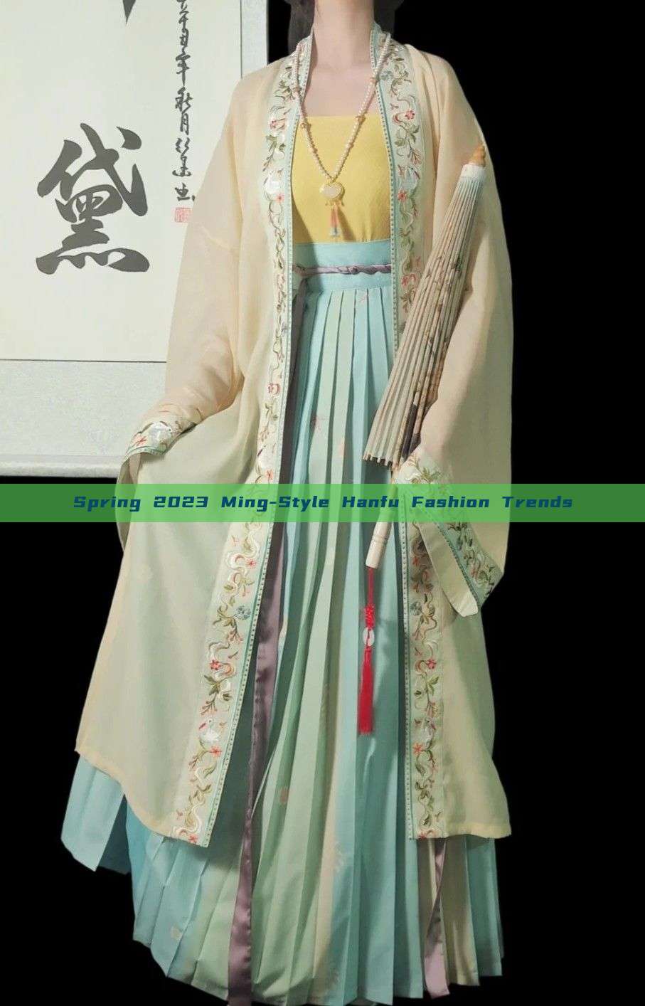 Spring 2023 Ming-Style Hanfu Fashion Trends