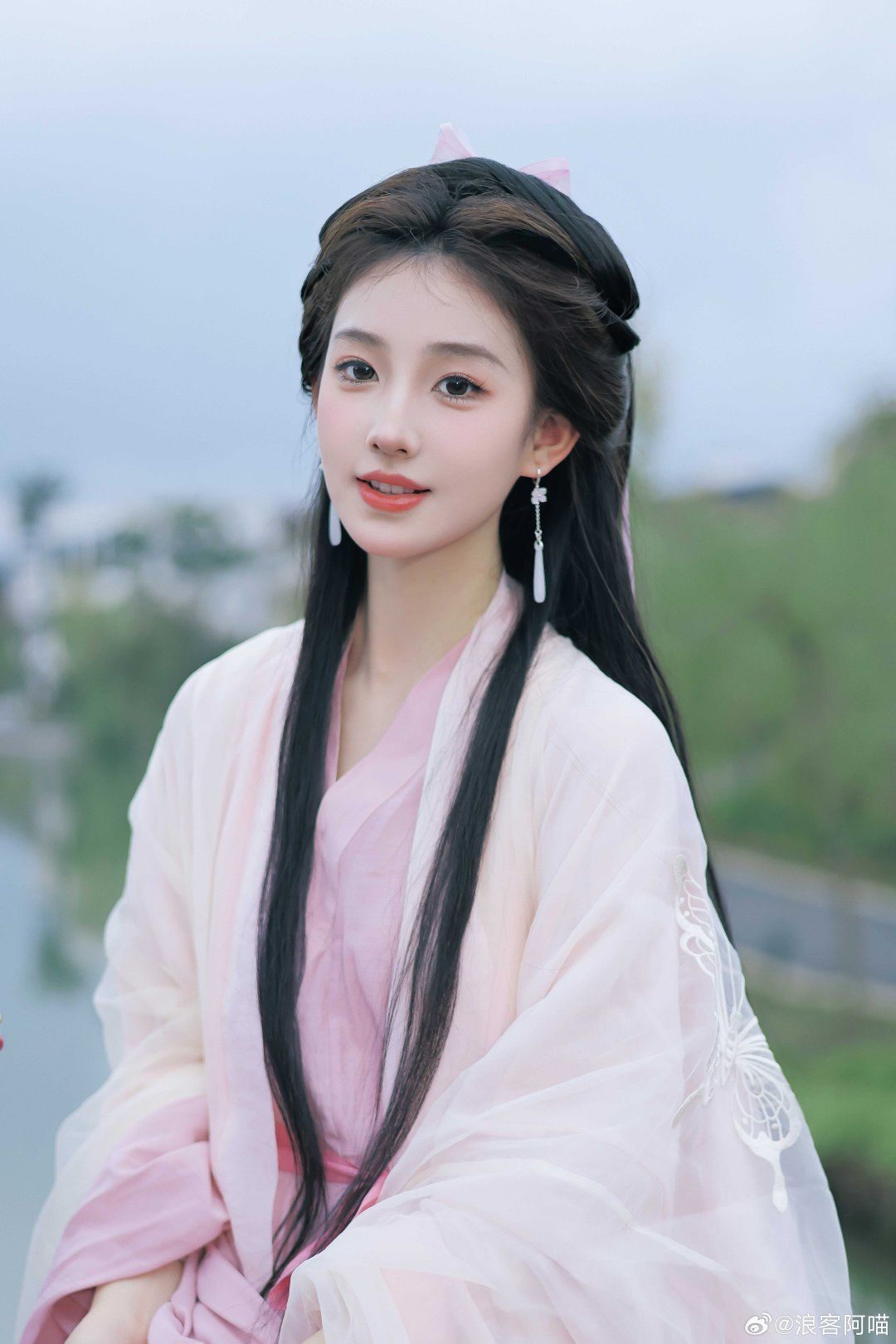 The Evolution of Hair Accessories in Hanfu Fashion:Tang Dynasty Style The Evolution of Hair Accessories in Hanfu Fashion:Tang Dynasty Style