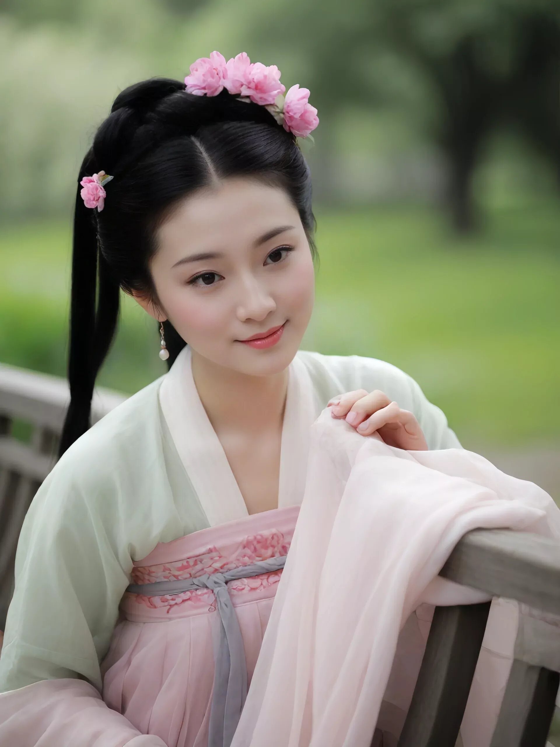 Chinese-Style Winter Girl in Tang Costume Chinese-Style Winter Girl in Tang Costume