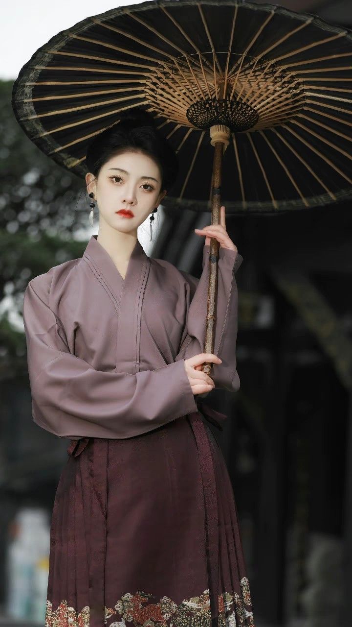 Adult Red Padded Skirt Ensemble:A Fashion Statement with Cultural Significance Adult Red Padded Skirt Ensemble:A Fashion Statement with Cultural Significance
