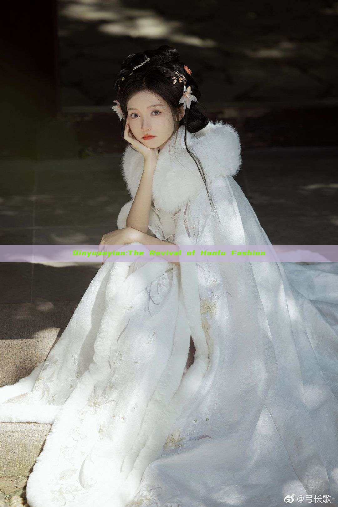 Qinyuanyian:The Revival of Hanfu Fashion Qinyuanyian:The Revival of Hanfu Fashion