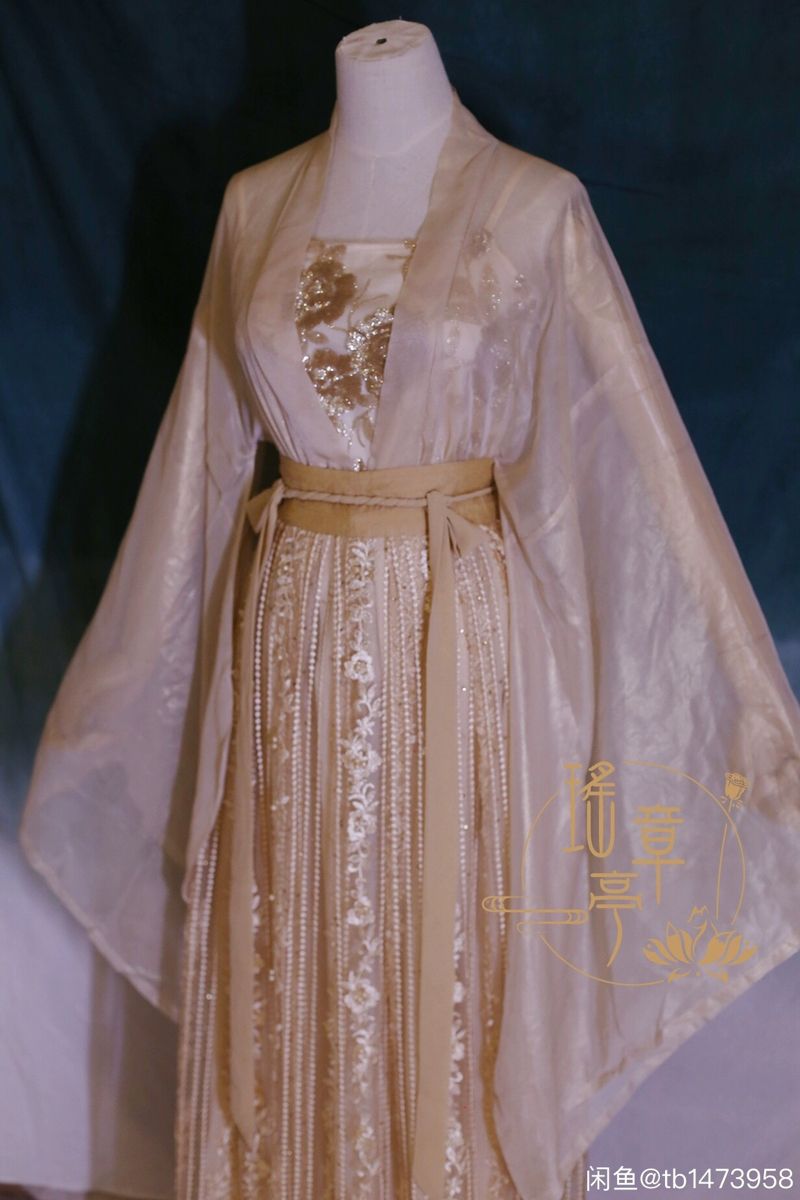 The Evolution of Cheongsam:Embracing the Modernity in 2024s Soft-Style Qipao The Evolution of Cheongsam:Embracing the Modernity in 2024s Soft-Style Qipao