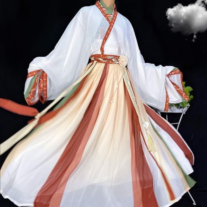 A Little Girl in Traditional Chinese Cheongsam:Embracing Cultural Elegance