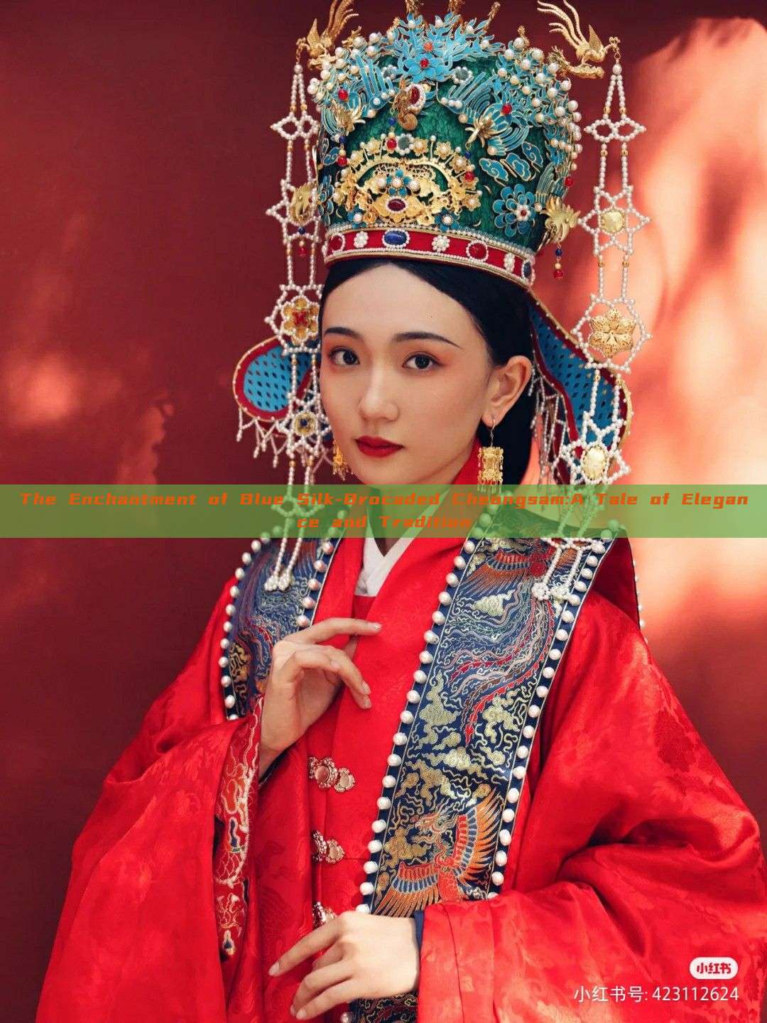 The Enchantment of Blue Silk-Brocaded Cheongsam:A Tale of Elegance and Tradition The Enchantment of Blue Silk-Brocaded Cheongsam:A Tale of Elegance and Tradition