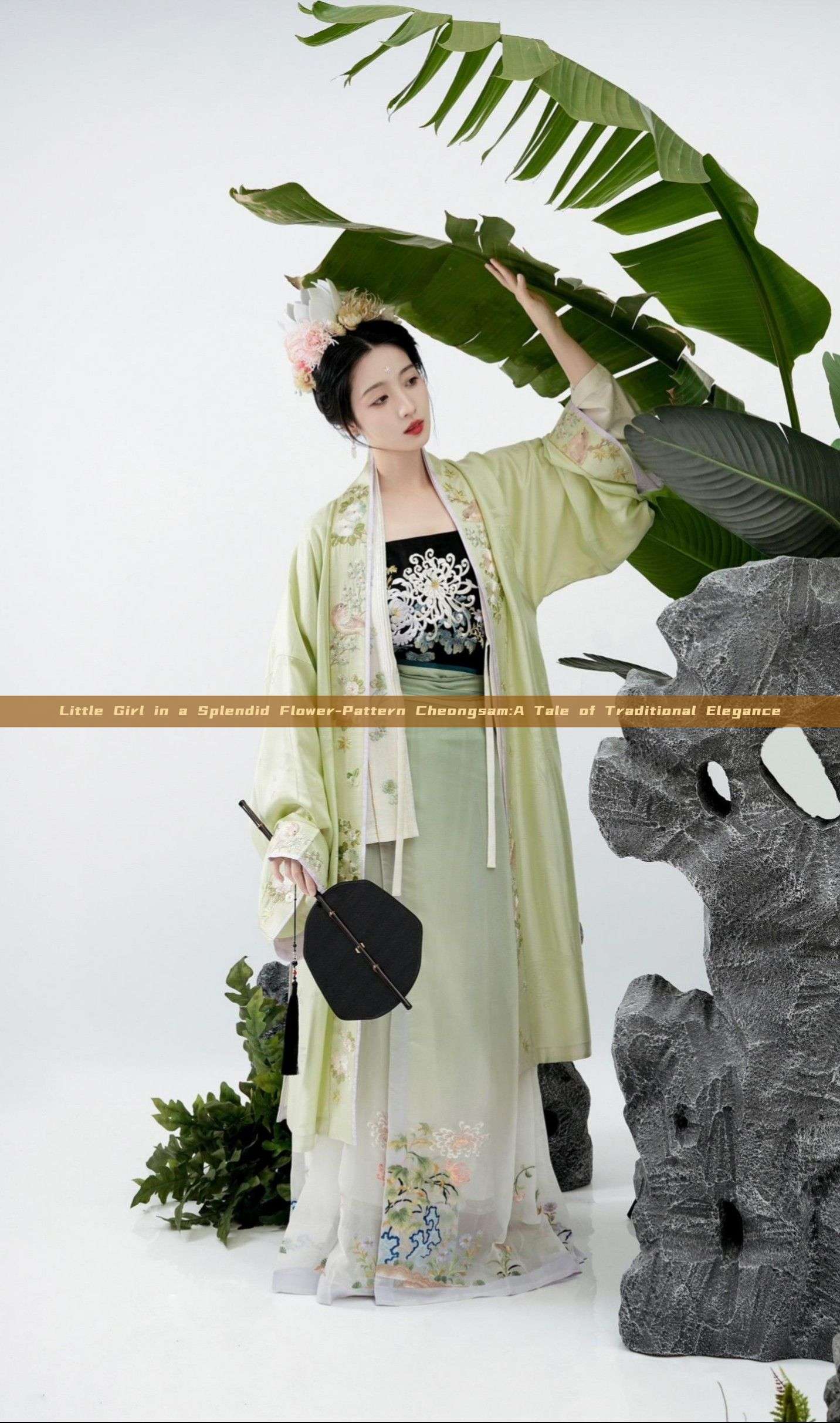 Little Girl in a Splendid Flower-Pattern Cheongsam:A Tale of Traditional Elegance Little Girl in a Splendid Flower-Pattern Cheongsam:A Tale of Traditional Elegance