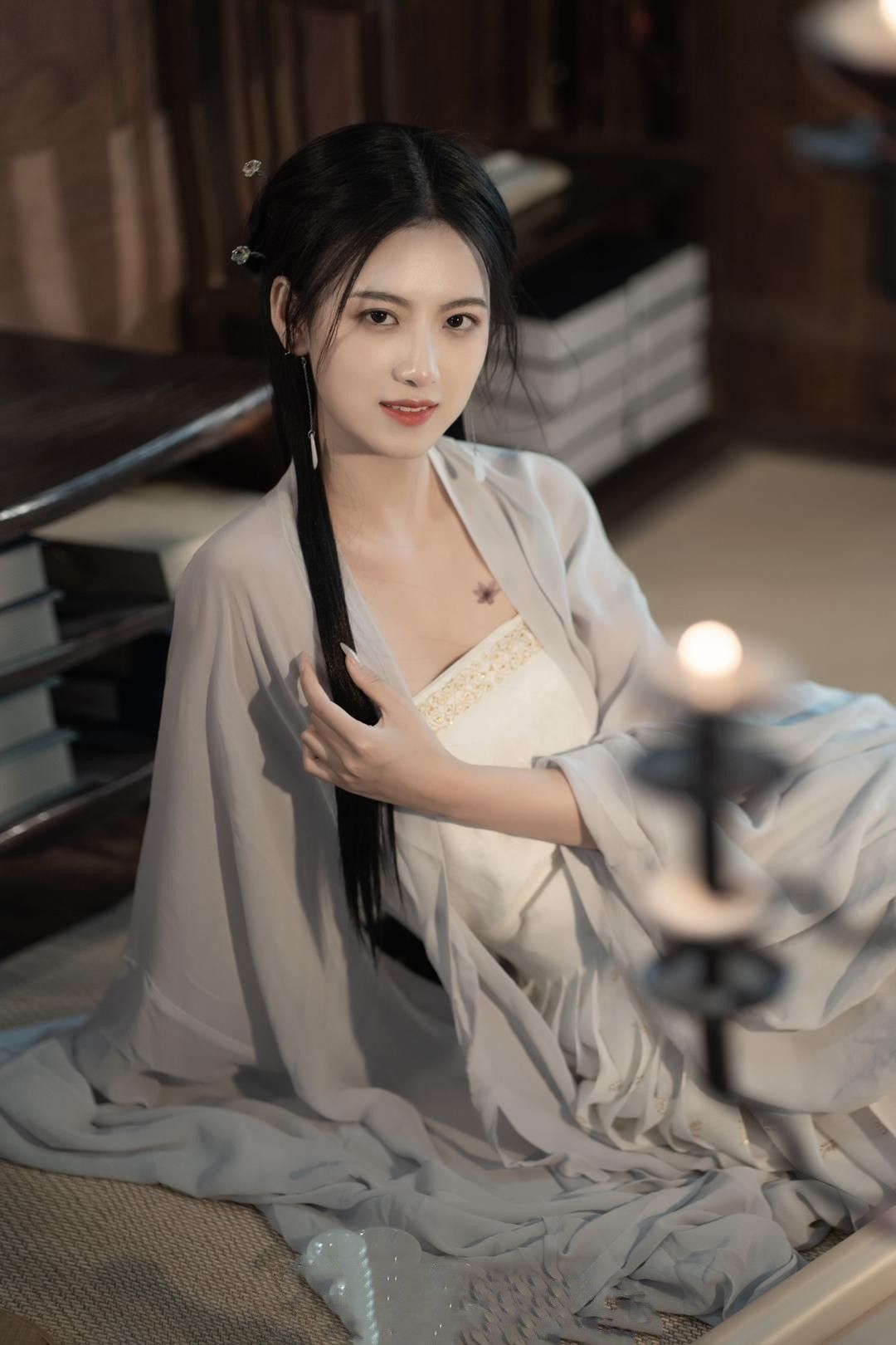 Childrens Girls Cheongsam and the Twelve Zodiac Signs:A Cultural Blend
