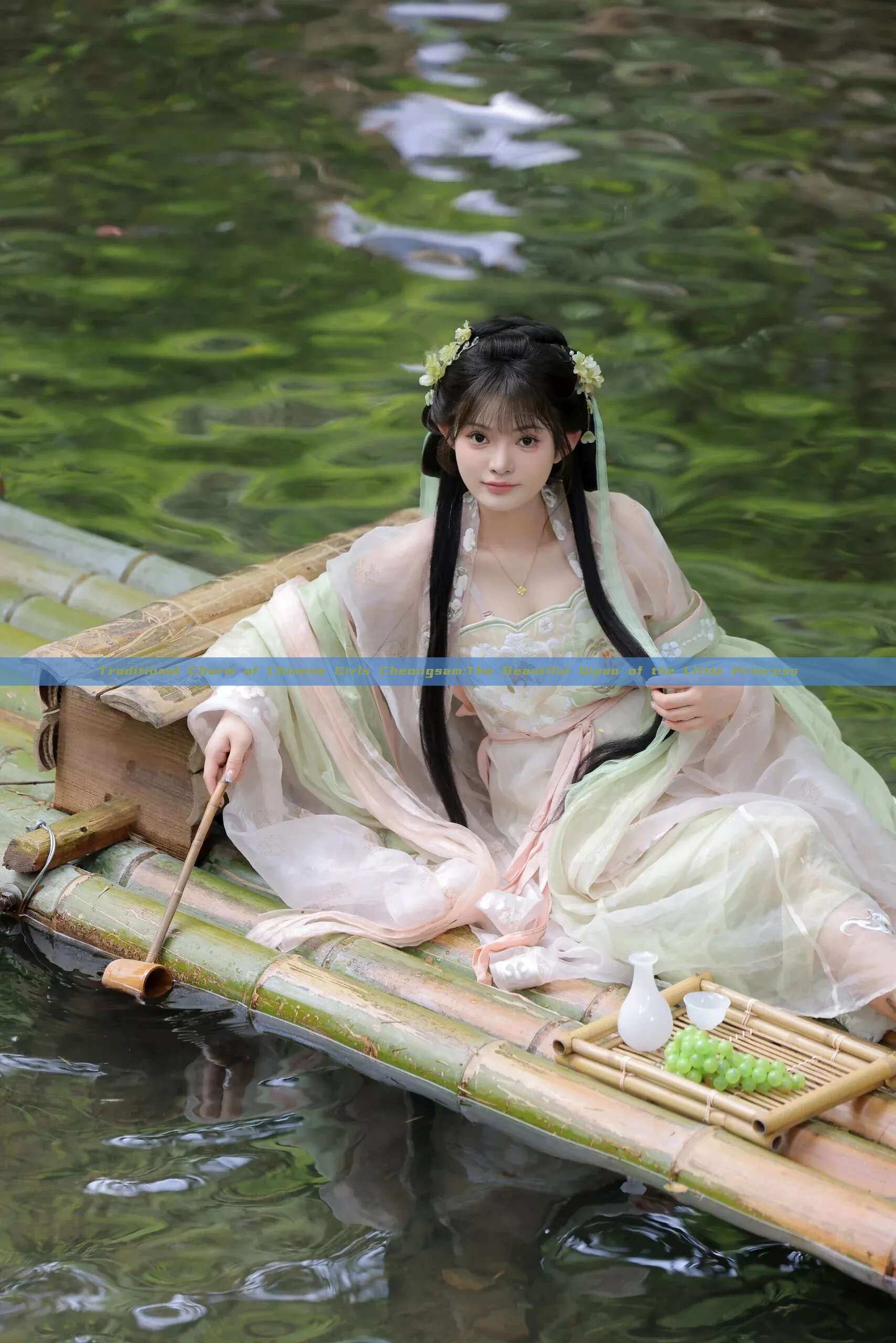 Traditional Charm of Chinese Girls Cheongsam:The Beautiful Qipao of the Little Princess Traditional Charm of Chinese Girls Cheongsam:The Beautiful Qipao of the Little Princess