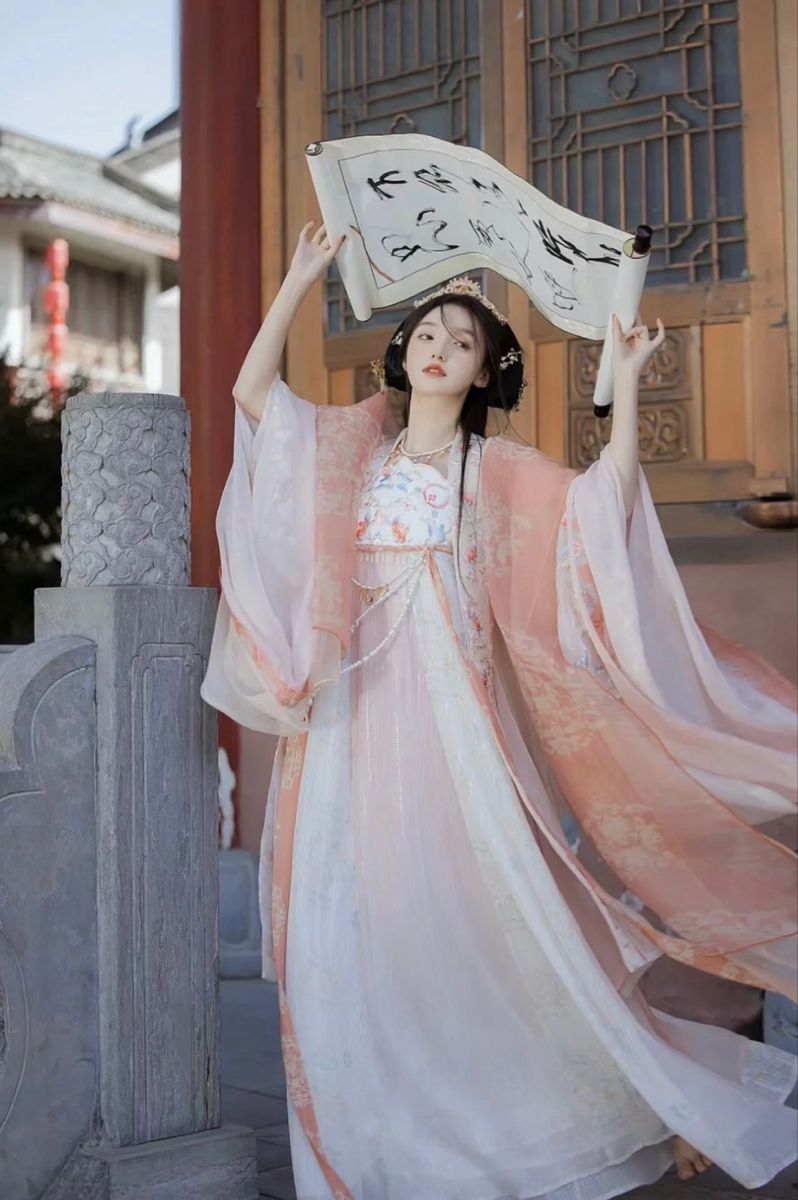 Elegant Womens Hanfu Hairpins:Embracing the Traditional Beauty with a Premium Touch Elegant Womens Hanfu Hairpins:Embracing the Traditional Beauty with a Premium Touch