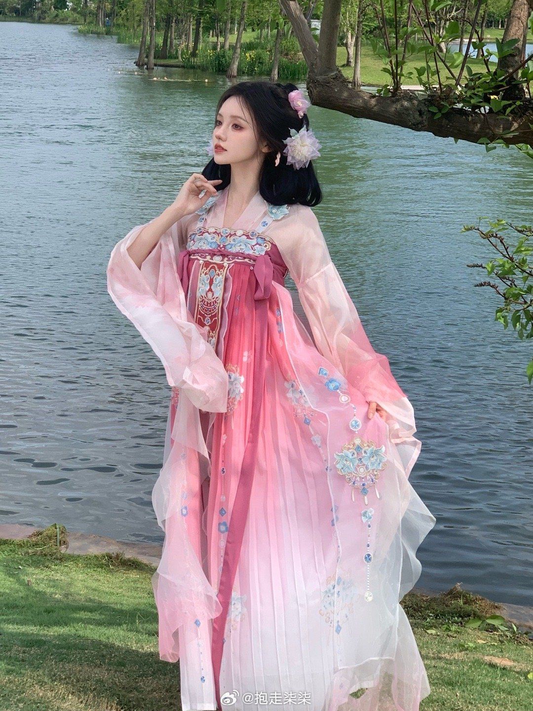 Childrens Cheongsam Dress:The Traditional Charm of Qipao for Little Ones