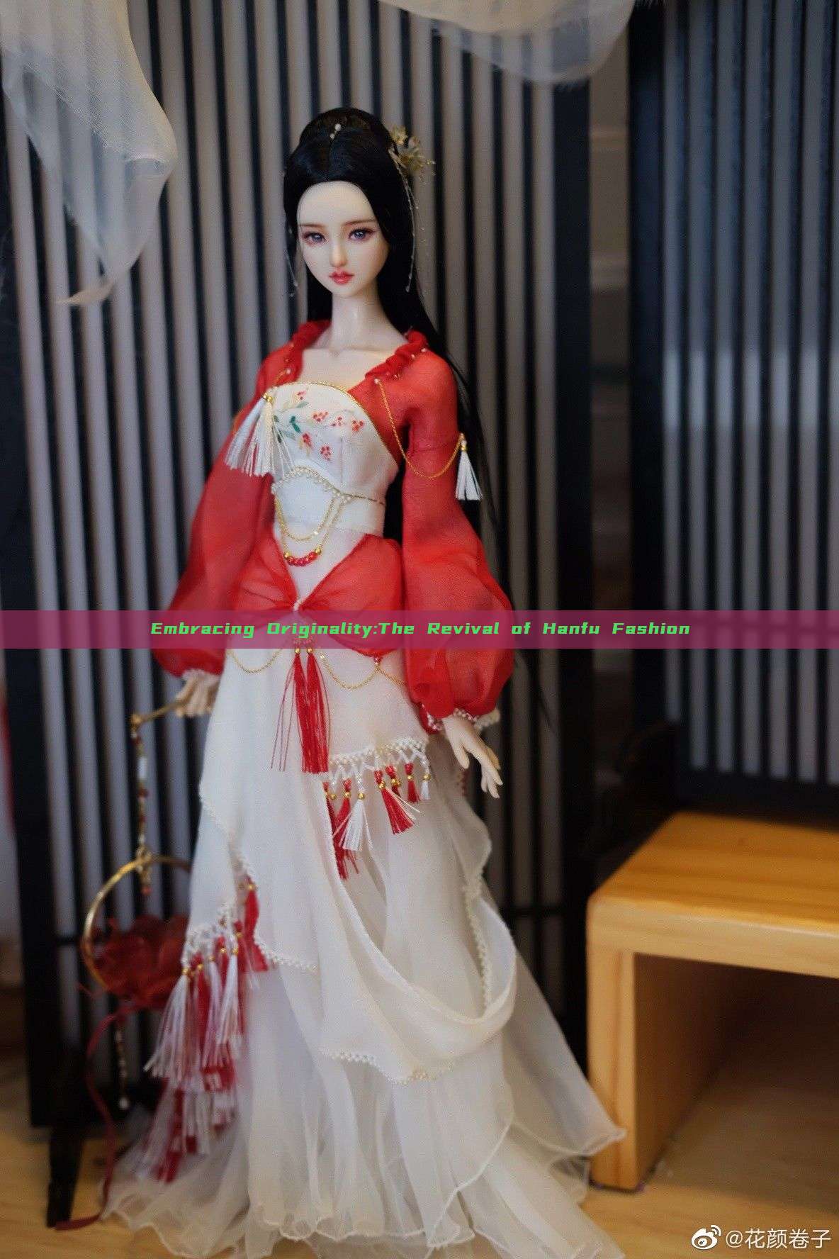 Embracing Originality:The Revival of Hanfu Fashion