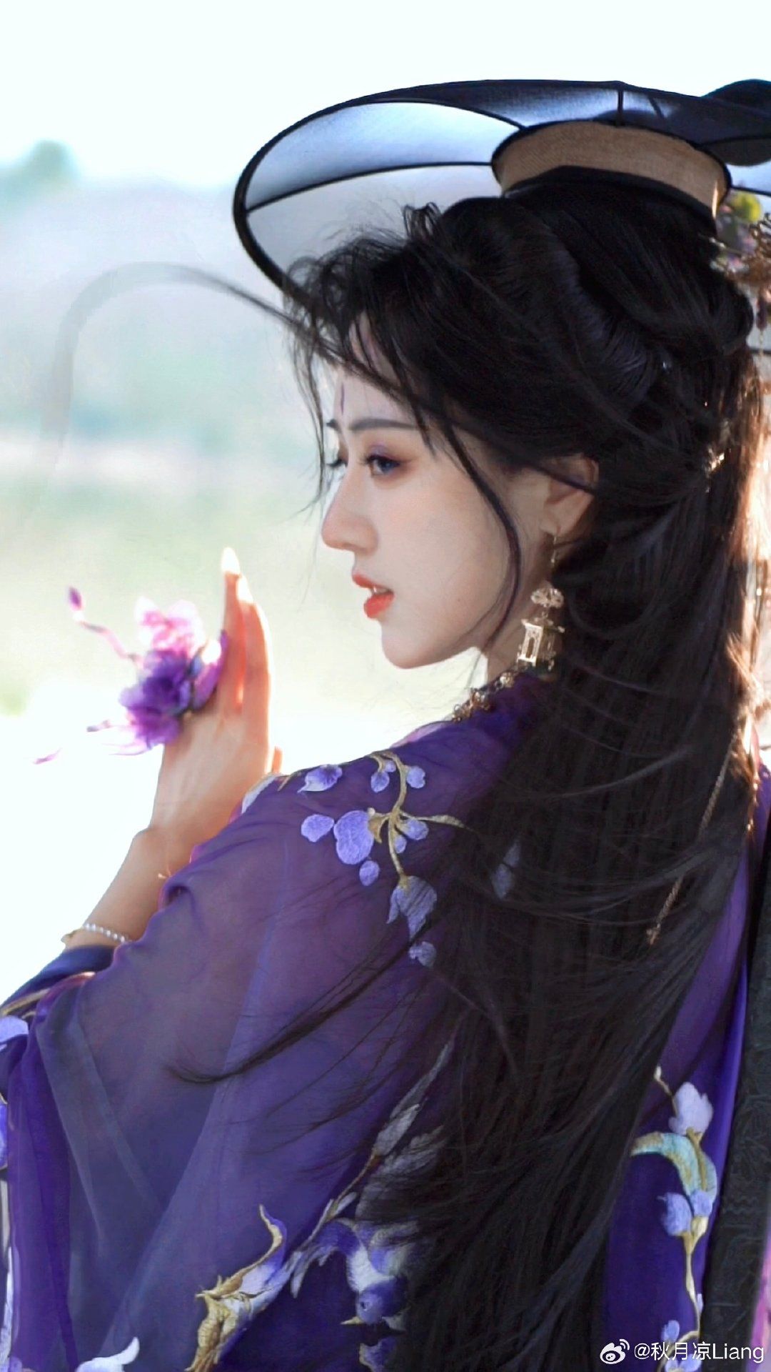The Rise of Cheongsam Fashion:Embracing Traditional Elegance in Modern Times The Rise of Cheongsam Fashion:Embracing Traditional Elegance in Modern Times