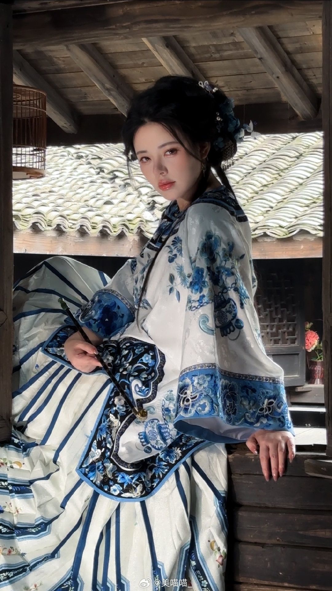 A Monochroma Horseface Skirt and Blouse:A Fashionable Unisex Attire A Monochroma Horseface Skirt and Blouse:A Fashionable Unisex Attire