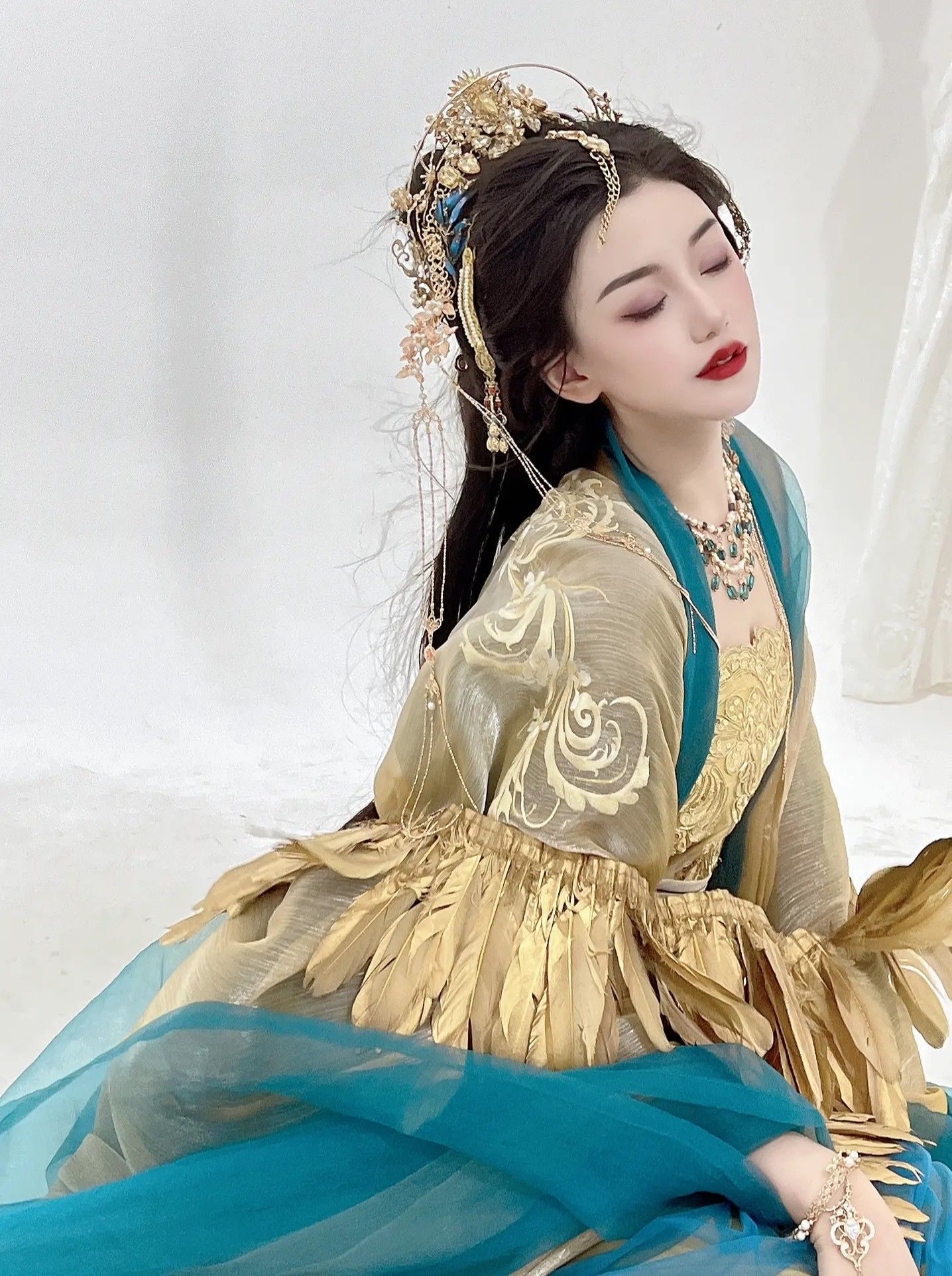 Childrens Classical Dance in the Context of Cheongsam:A Cultural Exploration Childrens Classical Dance in the Context of Cheongsam:A Cultural Exploration