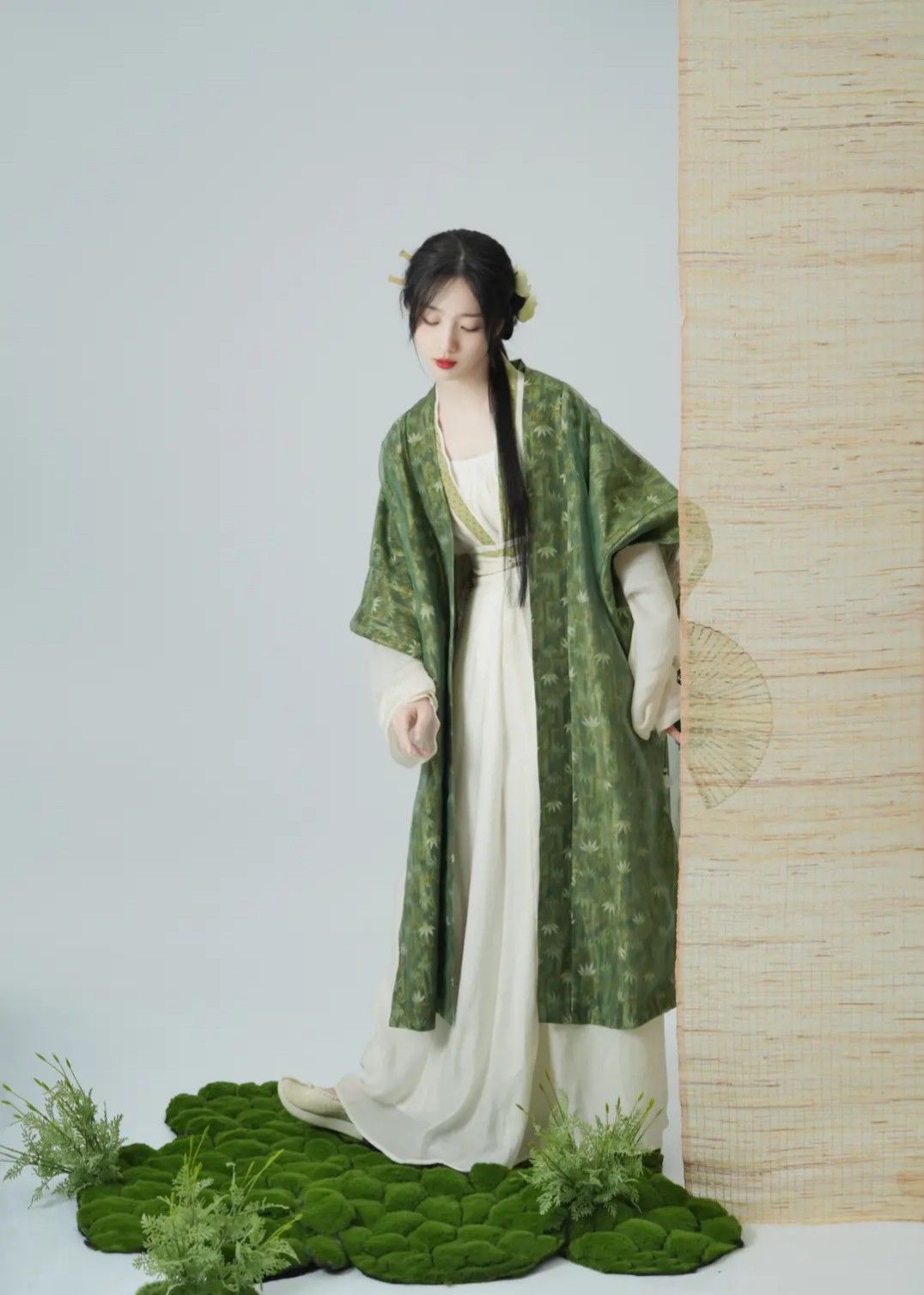 The Elegance of Scholarly Hanfu:A Journey into Traditional Chinese Elegance The Elegance of Scholarly Hanfu:A Journey into Traditional Chinese Elegance