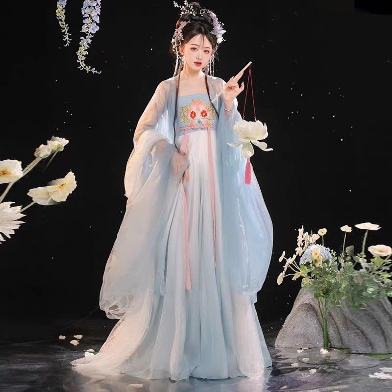 Embracing the Ethereal Elegance of V-neck Cheongsam Skirts Embracing the Ethereal Elegance of V-neck Cheongsam Skirts