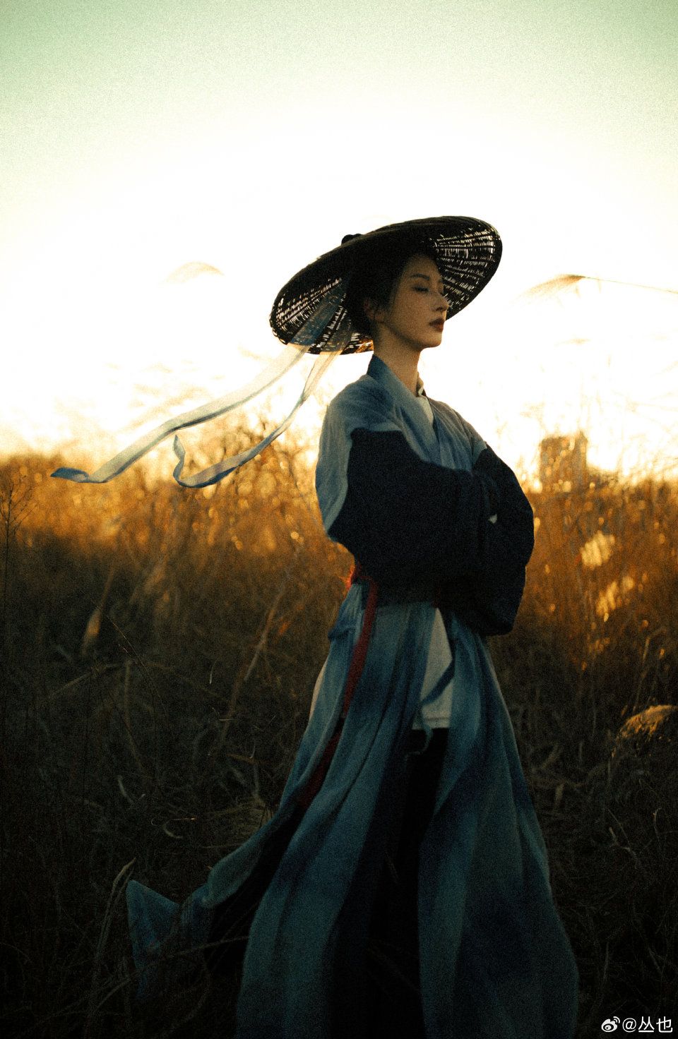 Traditional Hanfu Fashion:Parents Embracing the Cultural Heritage Traditional Hanfu Fashion:Parents Embracing the Cultural Heritage