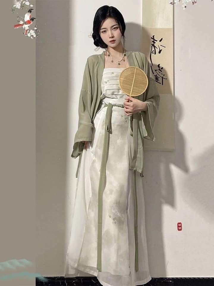 Miku Figurines in Traditional Chinese Style:The Allure of Chino Dress in Initial D Miku Figurines in Traditional Chinese Style:The Allure of Chino Dress in Initial D