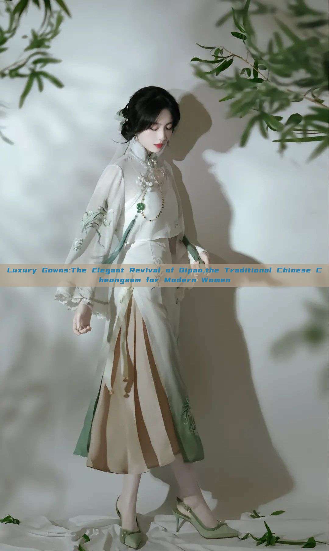Luxury Gowns:The Elegant Revival of Qipao,the Traditional Chinese Cheongsam for Modern Women Luxury Gowns:The Elegant Revival of Qipao,the Traditional Chinese Cheongsam for Modern Women