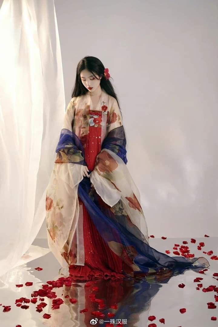 Latest Shoe Styles to Match Traditional Qipao Cheongsam:A Fashion Fusion