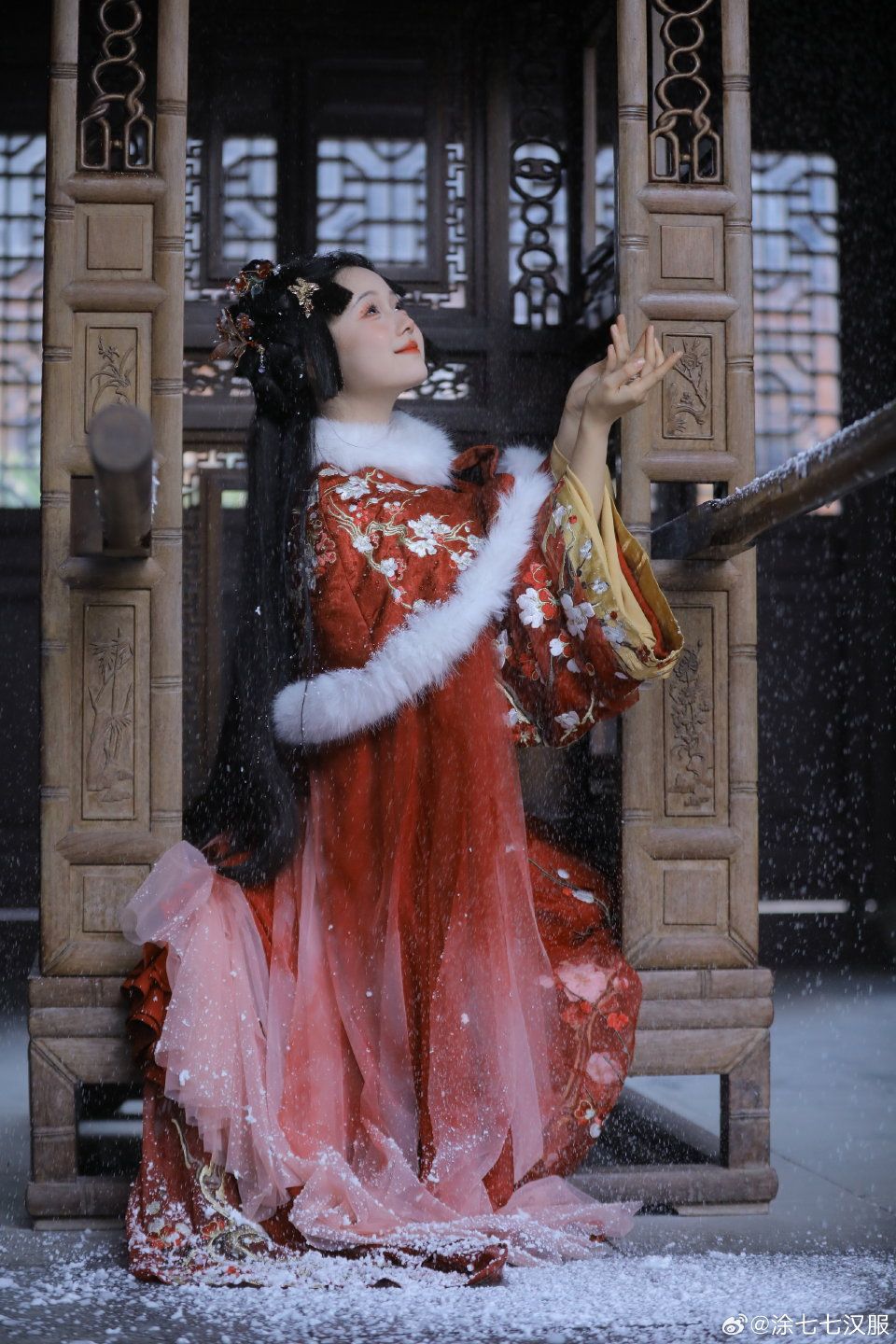 Adult Womens Hanfu Pants Suit:A Blend of Tradition and Modernity