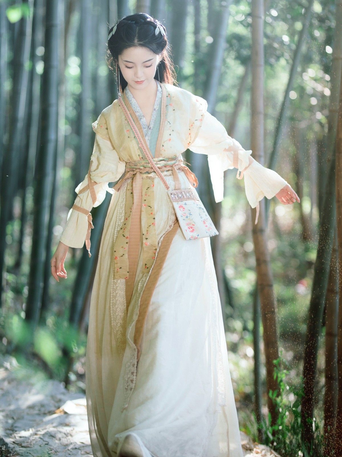 Elegant Long-Style Hanfu Necklaces:Embracing Traditional Beauty in Modern Fashion Elegant Long-Style Hanfu Necklaces:Embracing Traditional Beauty in Modern Fashion