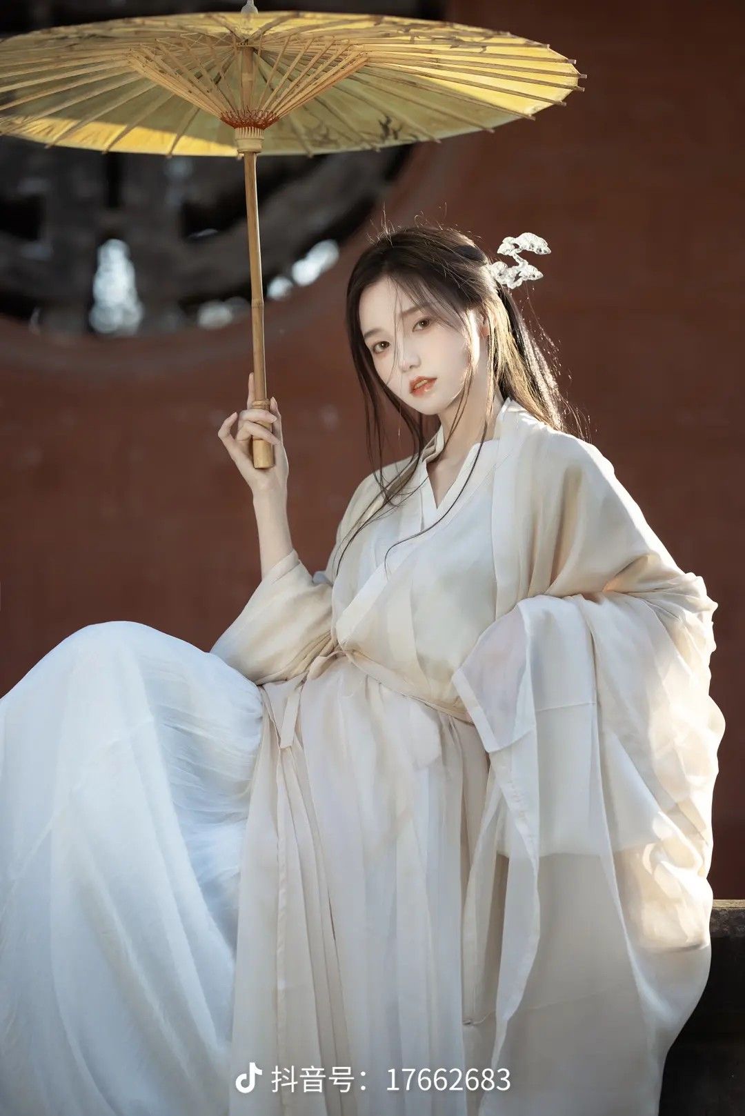 Elegant Girls Hanfu Fashion:A Short-sleeved Journey into Traditional Beauty Elegant Girls Hanfu Fashion:A Short-sleeved Journey into Traditional Beauty