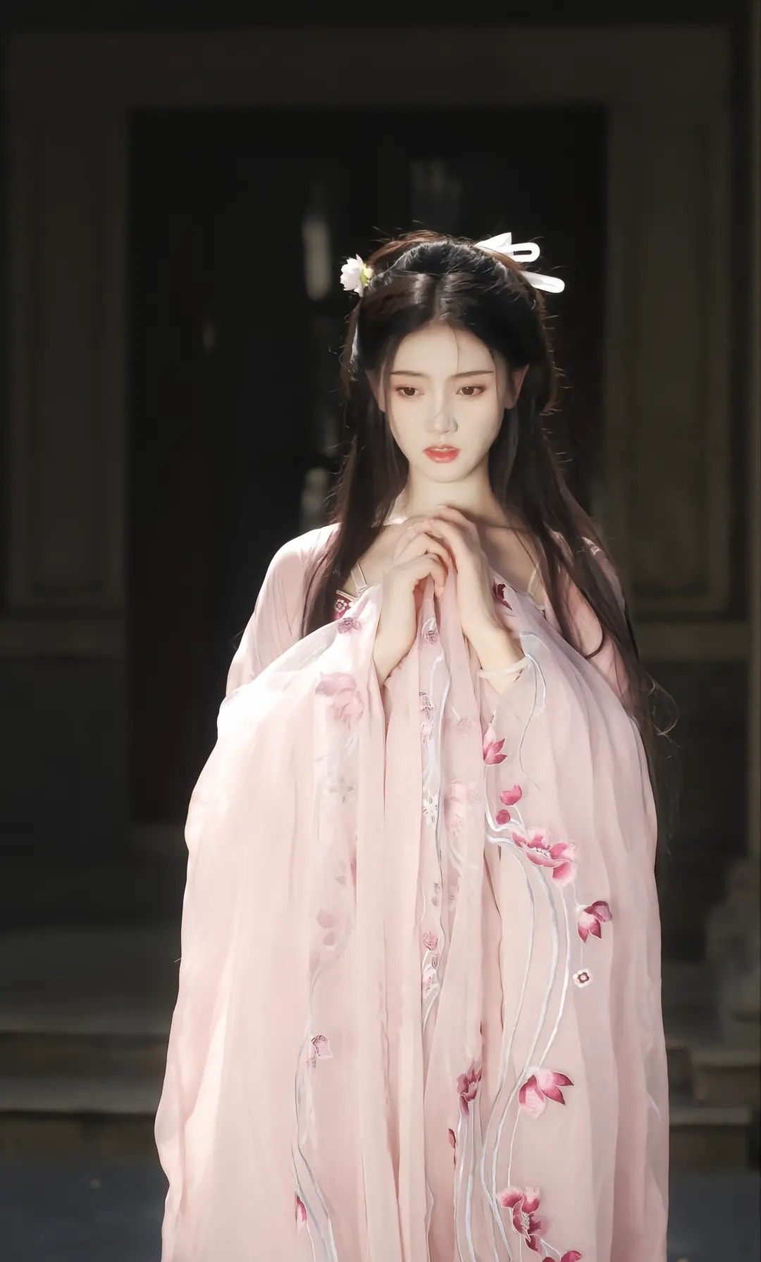 Mini Cheongsam:A Fashionable Choice for Petites