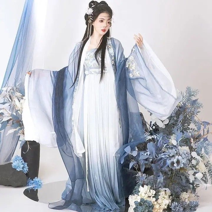 Winter Coats and Cheongsam-Style Outerwear:A Fashionable Blend for the Cold Season Winter Coats and Cheongsam-Style Outerwear:A Fashionable Blend for the Cold Season
