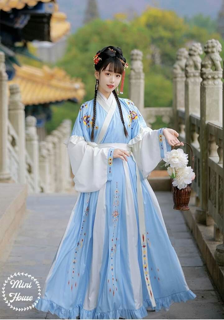 Bamboo Leaf Cheongsam:A Blend of Tradition and Modernity Bamboo Leaf Cheongsam:A Blend of Tradition and Modernity