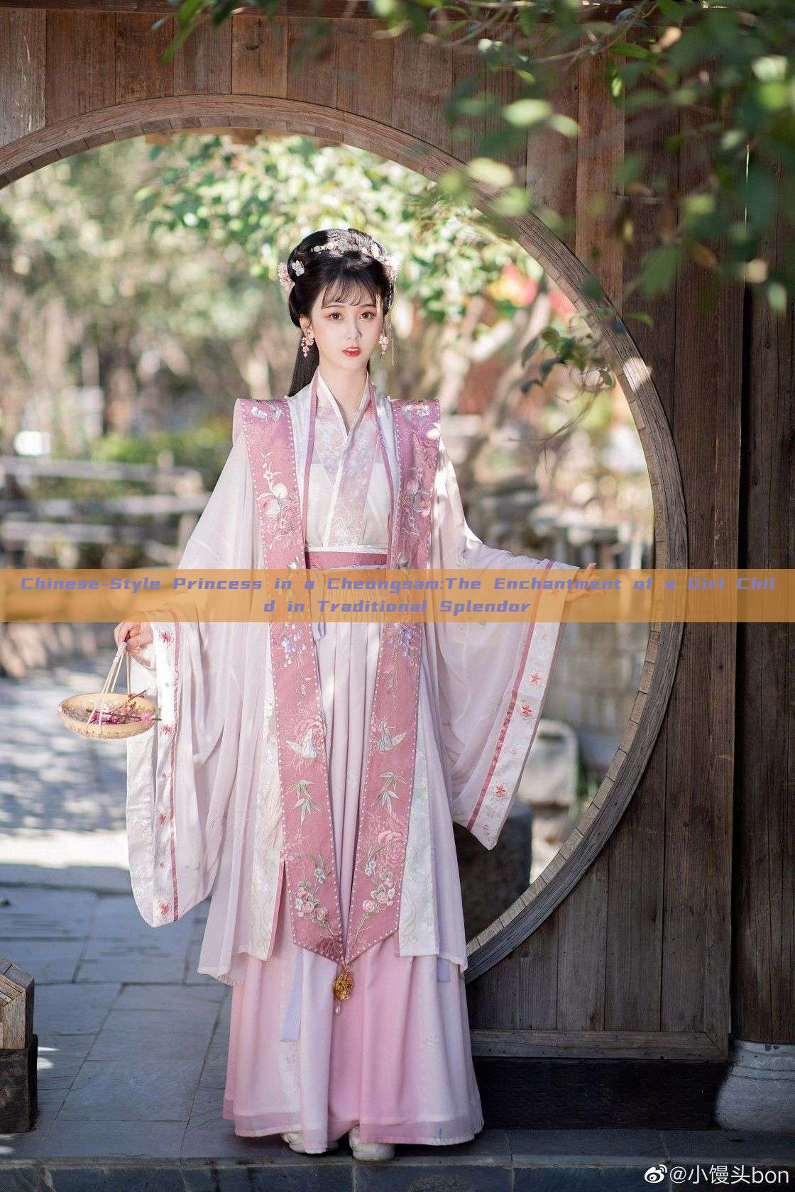 Chinese-Style Princess in a Cheongsam:The Enchantment of a Girl Child in Traditional Splendor Chinese-Style Princess in a Cheongsam:The Enchantment of a Girl Child in Traditional Splendor