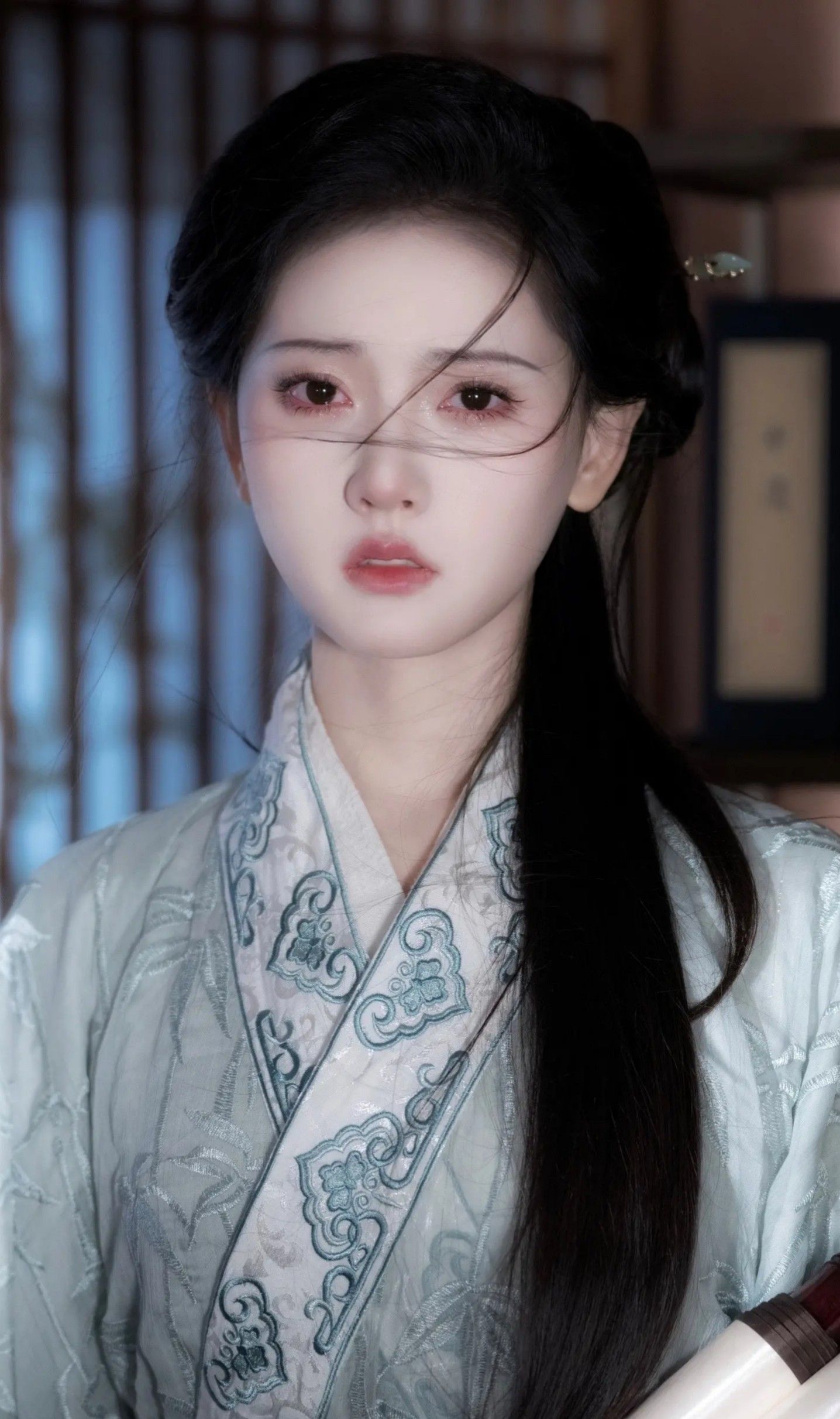 Elegant Pink Hanfu Shoes:A Glimpse into Traditional Chinese Beauty
