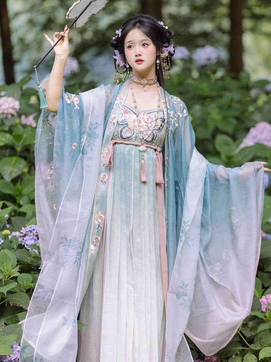 Only Qipao Denim Dress:A Blend of Traditional Elegance and Modern Style Only Qipao Denim Dress:A Blend of Traditional Elegance and Modern Style