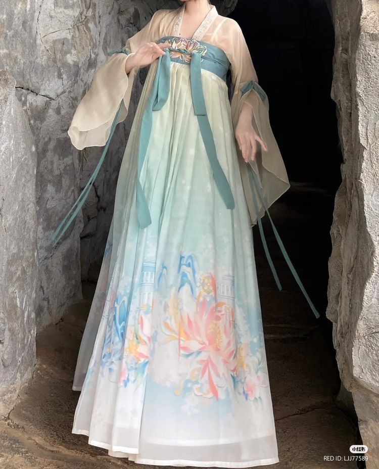 Hanfu Hairpins,Earpins and the Traditional Beauty of Chinese Headdress Hanfu Hairpins,Earpins and the Traditional Beauty of Chinese Headdress