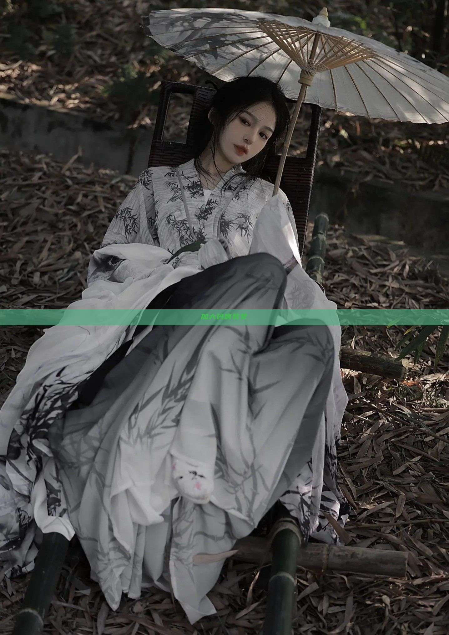加大码唐装女
