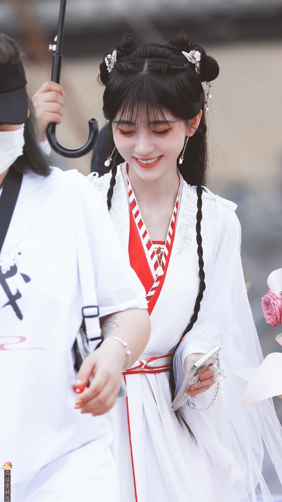 Traditional Elegance:A Womens Tang Suit Set for Modern Youth Traditional Elegance:A Womens Tang Suit Set for Modern Youth