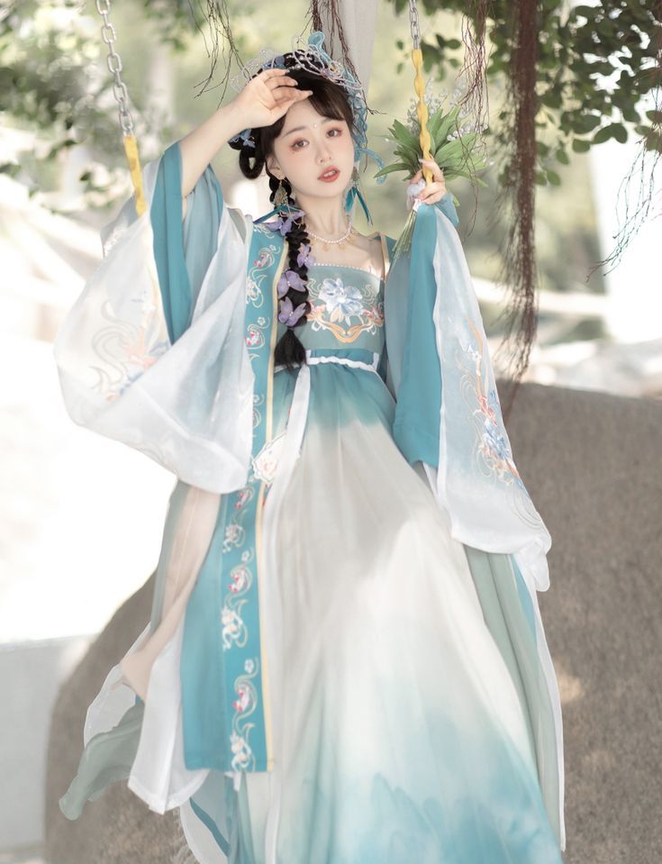 Winter Warmth for Hanfu-Style Girls:Thickened and Insulated Traditional Attire Winter Warmth for Hanfu-Style Girls:Thickened and Insulated Traditional Attire