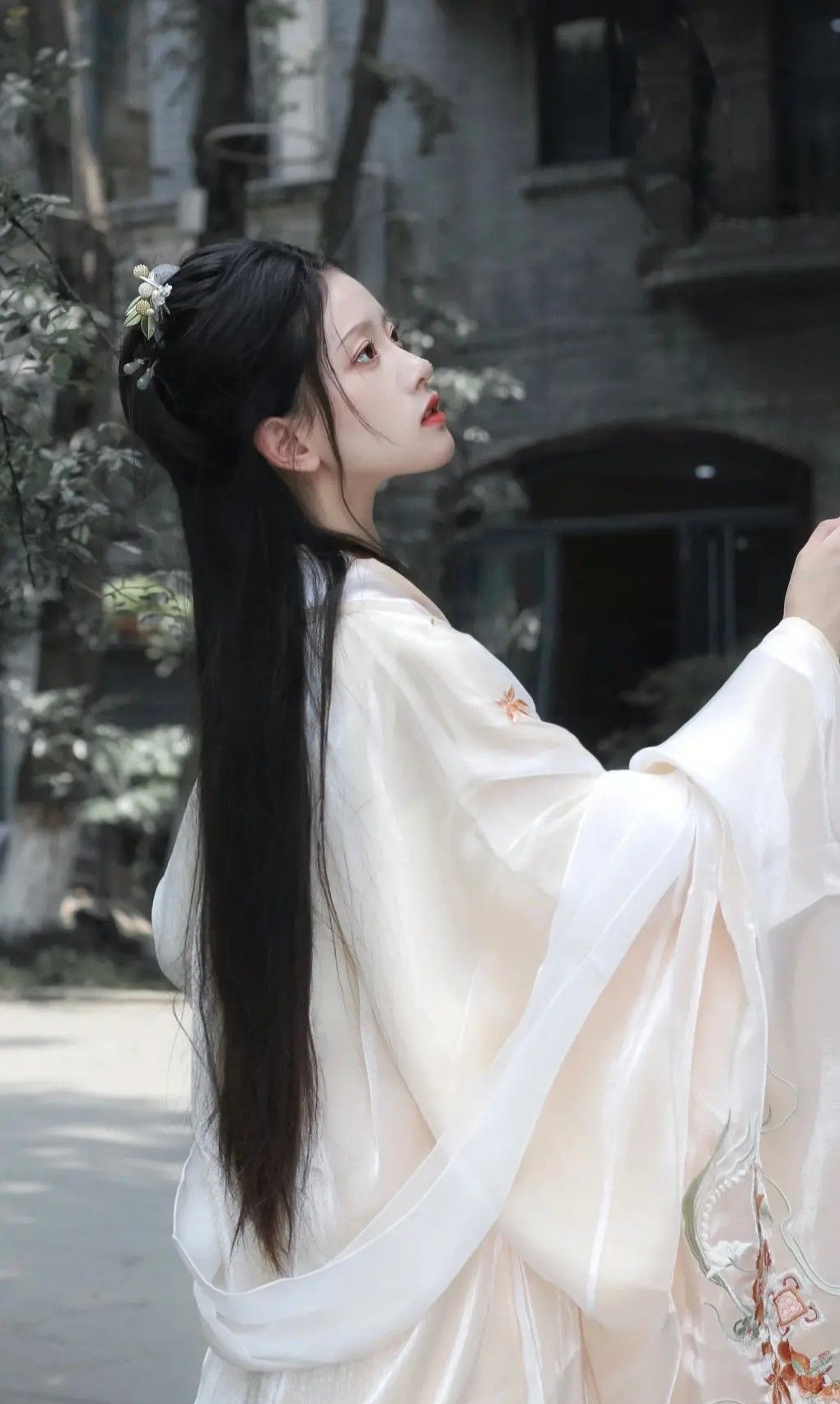 Hanfu Hairpins:A Simple yet Elegant Accessory Hanfu Hairpins:A Simple yet Elegant Accessory