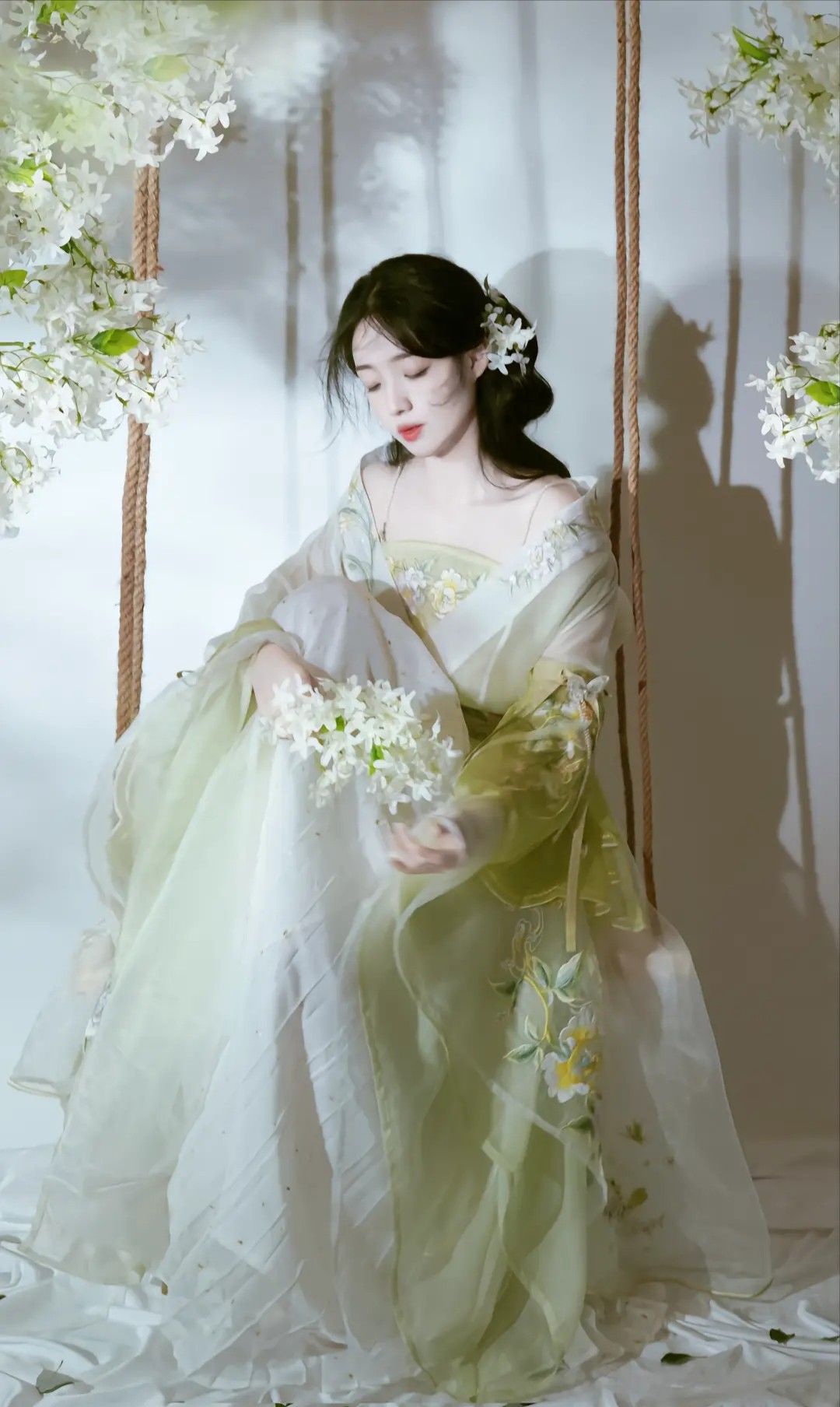 Cloud Crane Hanfu Shoes:A Journey into Traditional Elegance Cloud Crane Hanfu Shoes:A Journey into Traditional Elegance