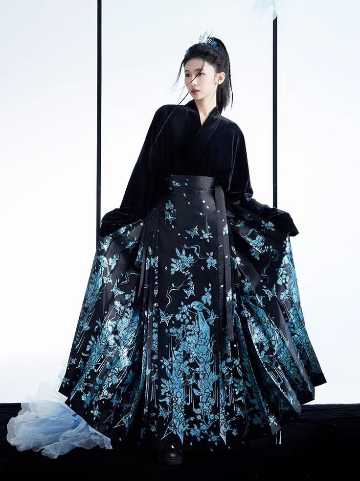 The Rise of Jing Tians Cheongsam Elegance:The Same Style as Qi Pao Si Teng