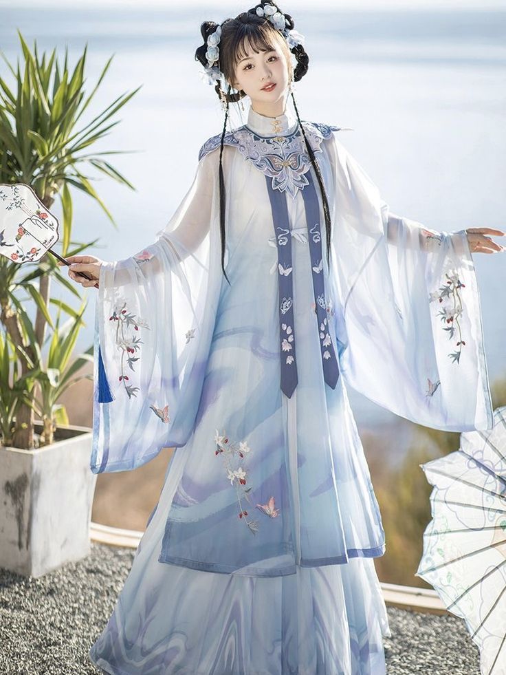The Splendor of Traditional Chinese Cheongsam:A Journey into the World of Boshi Huafu The Splendor of Traditional Chinese Cheongsam:A Journey into the World of Boshi Huafu