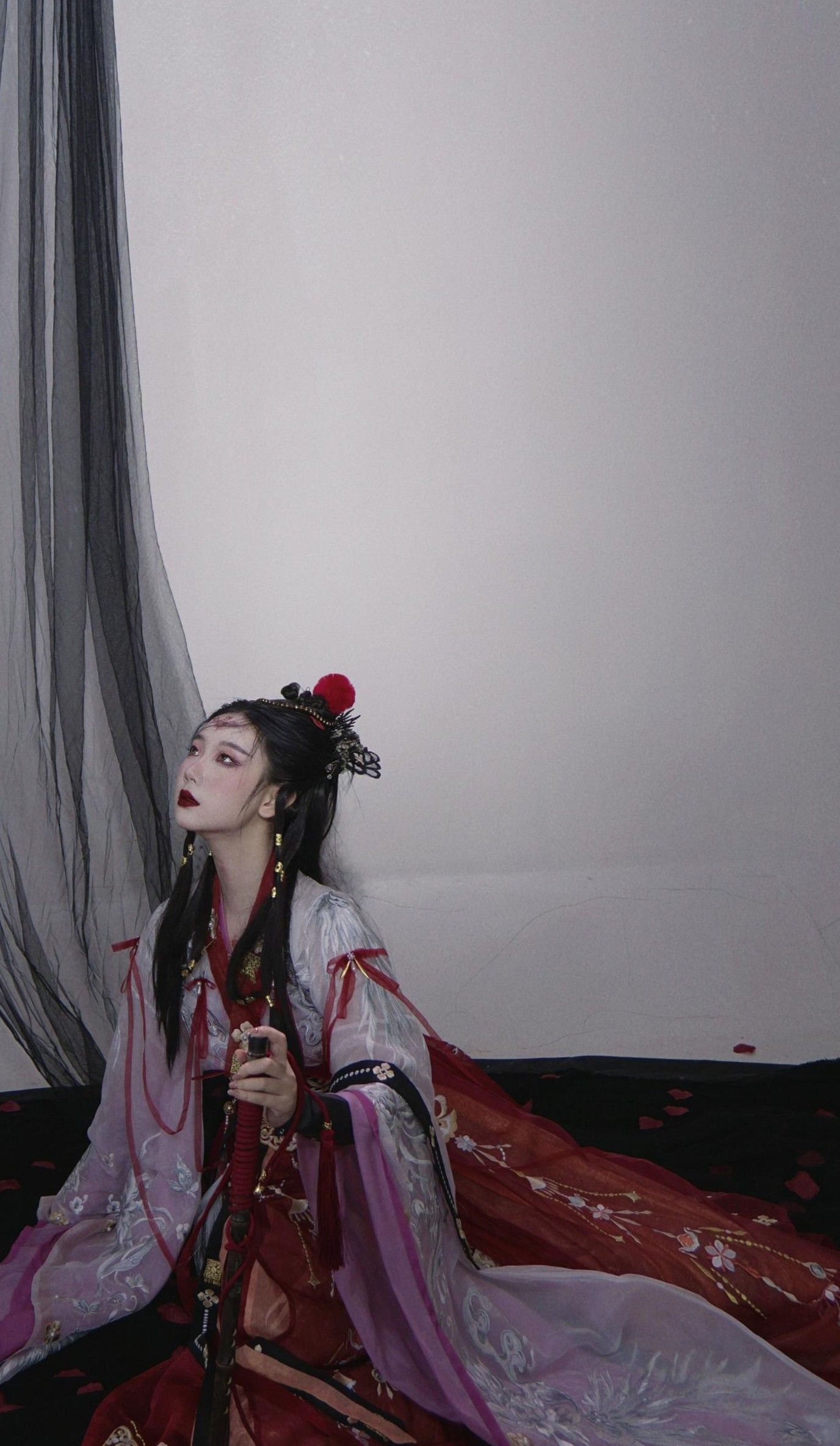 Traditional Chinese-Style Hanfu Dress for Girls:The Charm of Ma mian Skirt and Blouse