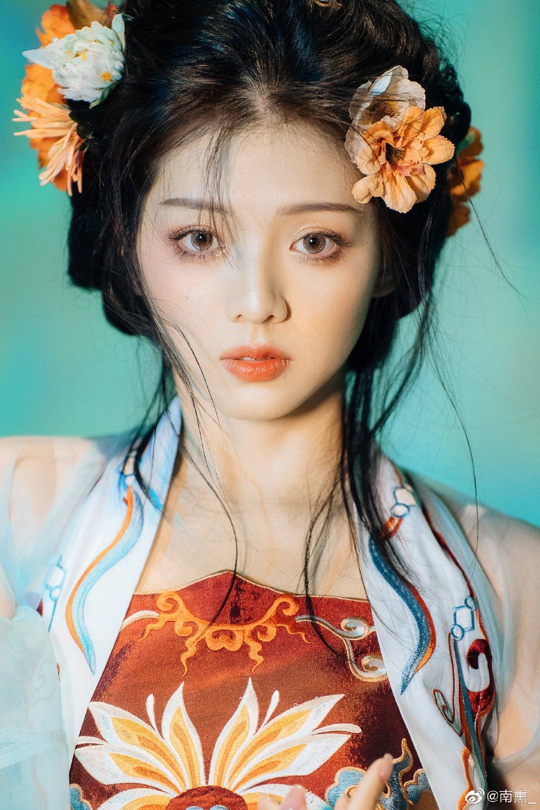 Embracing Traditional Splendor:Original Ming-Style Hanfu Fashion Embracing Traditional Splendor:Original Ming-Style Hanfu Fashion