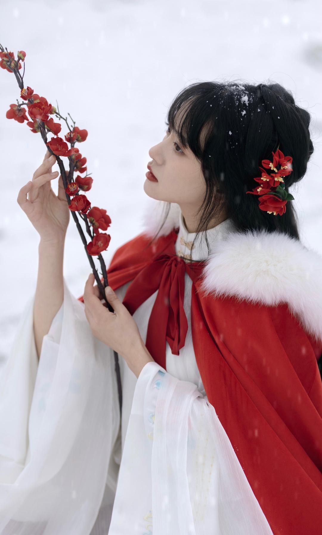 The Rise of Traditional Chinese Girls Fashion in Hanfu Style The Rise of Traditional Chinese Girls Fashion in Hanfu Style