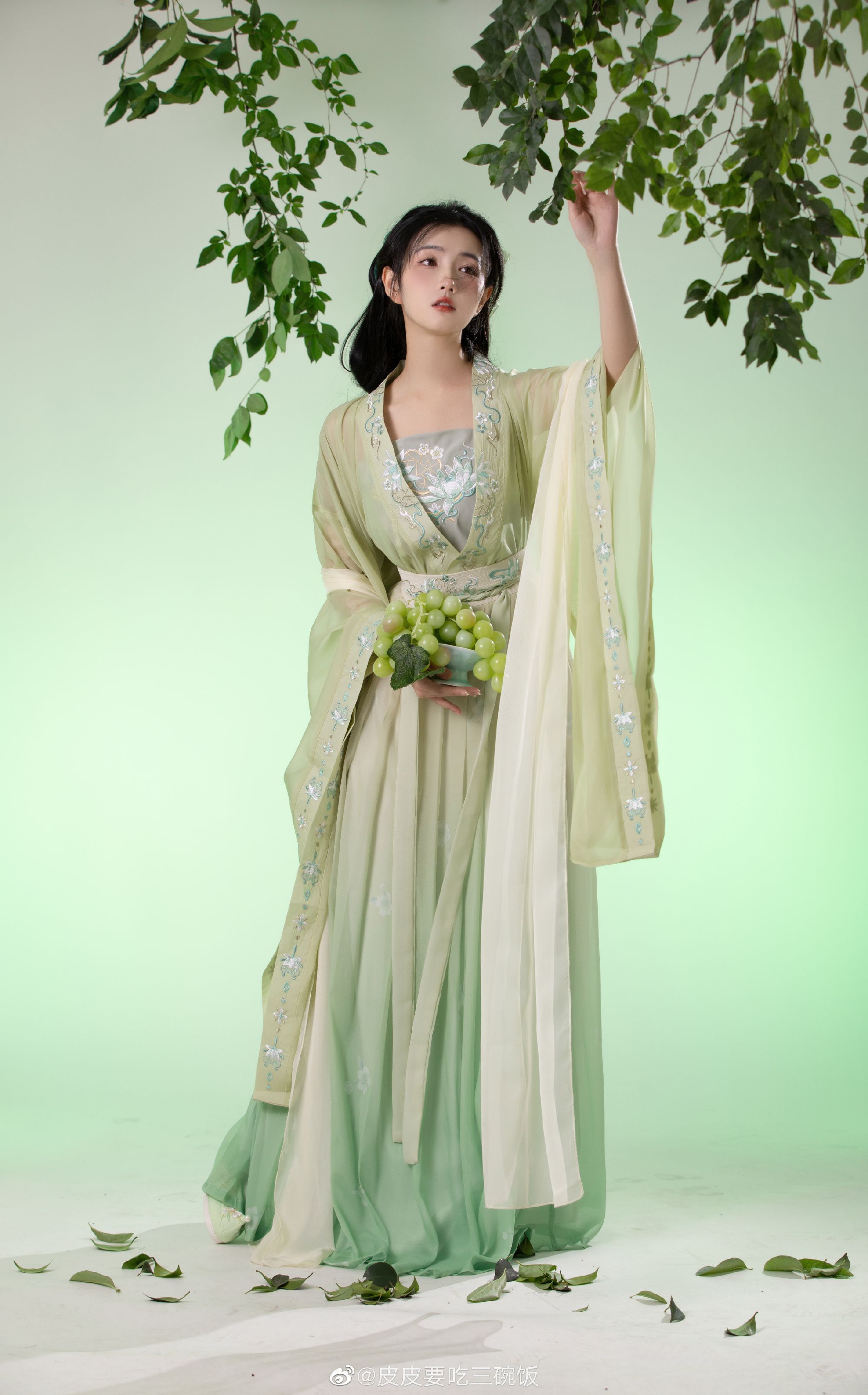 Summer Comfort in Girls Traditional Chinese Hanfu Shoes Summer Comfort in Girls Traditional Chinese Hanfu Shoes