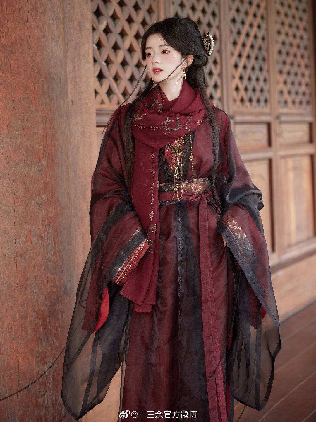 Embracing Tradition:The 2024 Youth Qipao Revolution with Modern Flair