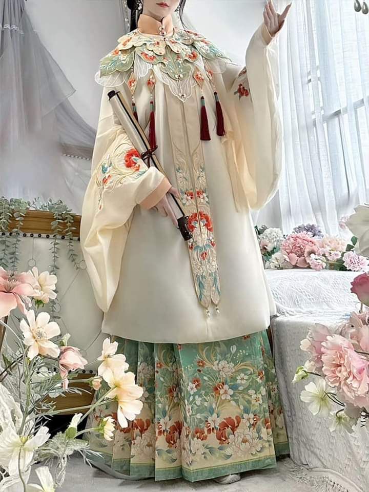Loose-fitting Cheongsam-Style Dress:Embracing Comfort and Traditional Elegance Loose-fitting Cheongsam-Style Dress:Embracing Comfort and Traditional Elegance