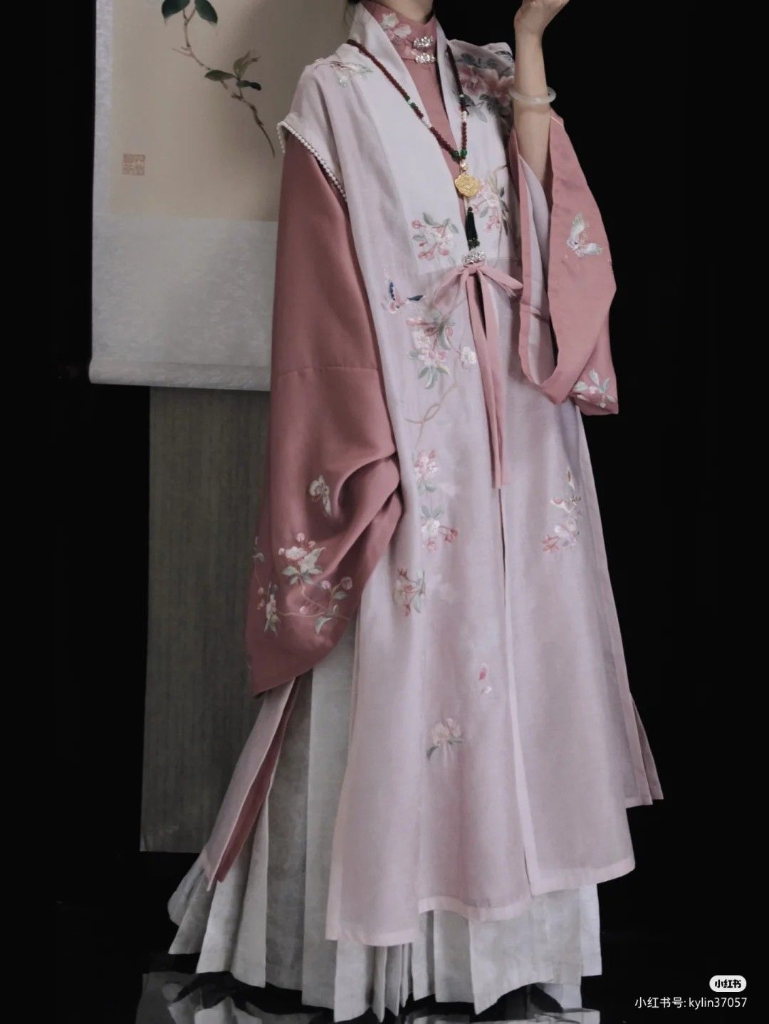 Summer Tang-Style Chinese-Inspired Womens Clothing:Embracing Traditional Elegance